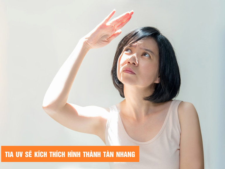 Tiếp xúc nhiều với tia UV sẽ tăng nguy cơ bị tàn nhang