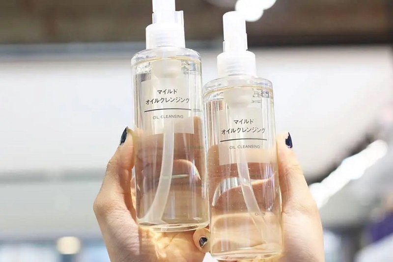 Muji Sensitive Cleansing Oil