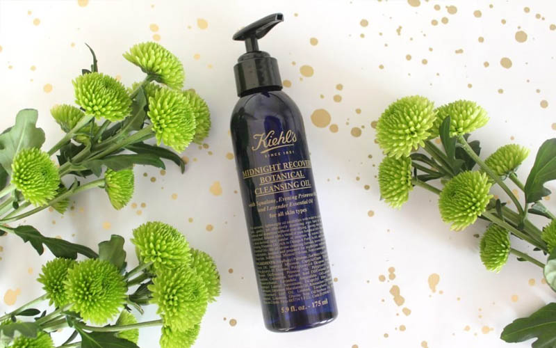 Kiehl’s Midnight Recovery Botanical Cleansing Oil